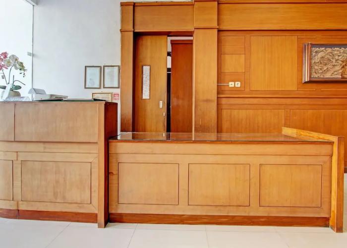 OYO 93011 Hotel Griya Lestari Pati 2