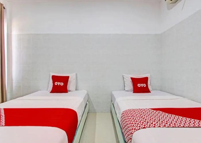 OYO 93011 Hotel Griya Lestari Pati 2