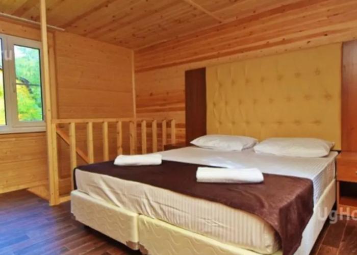Tikhiy Lesok Hotel