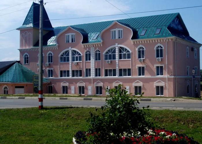 GK Russkaya Trojka Hotel