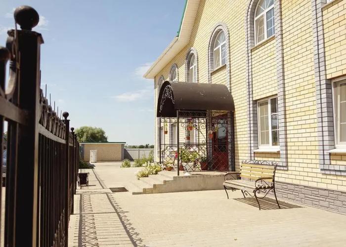 Svetochy Guest House