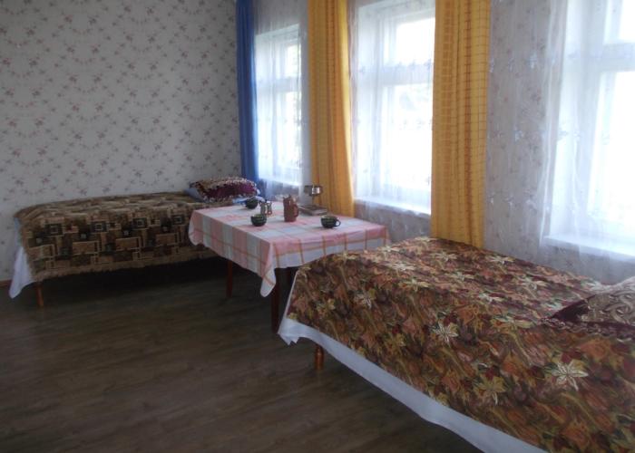 Semejnyij Gostevoj Dom Yubilejnyij Private House
