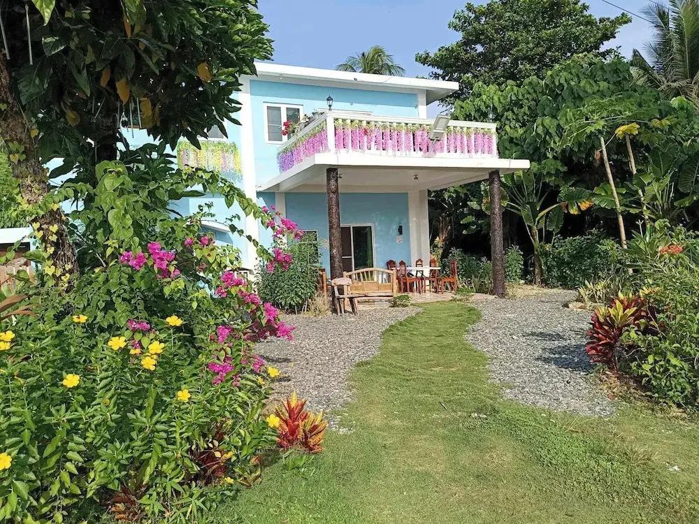 Whitesands Beach Resort