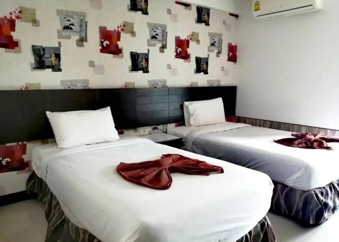 Grand Pruksa Siri Apartment