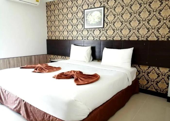 Grand Pruksa Siri Apartment