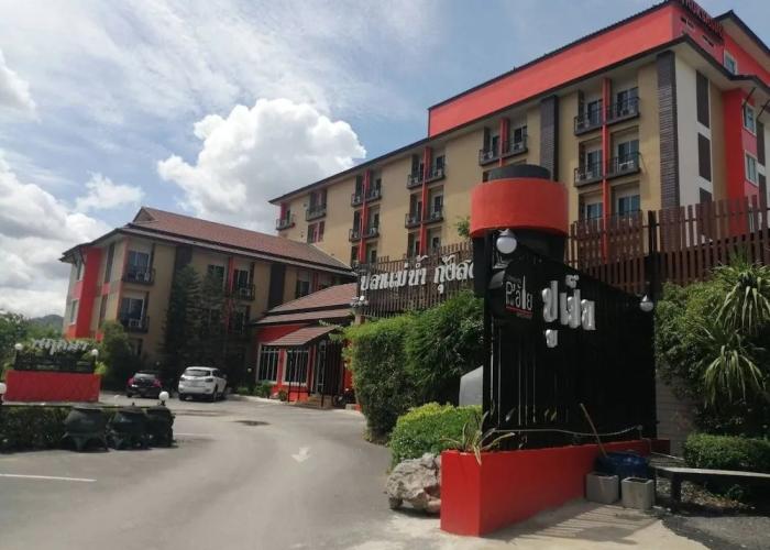 Grand Pruksa Siri Apartment