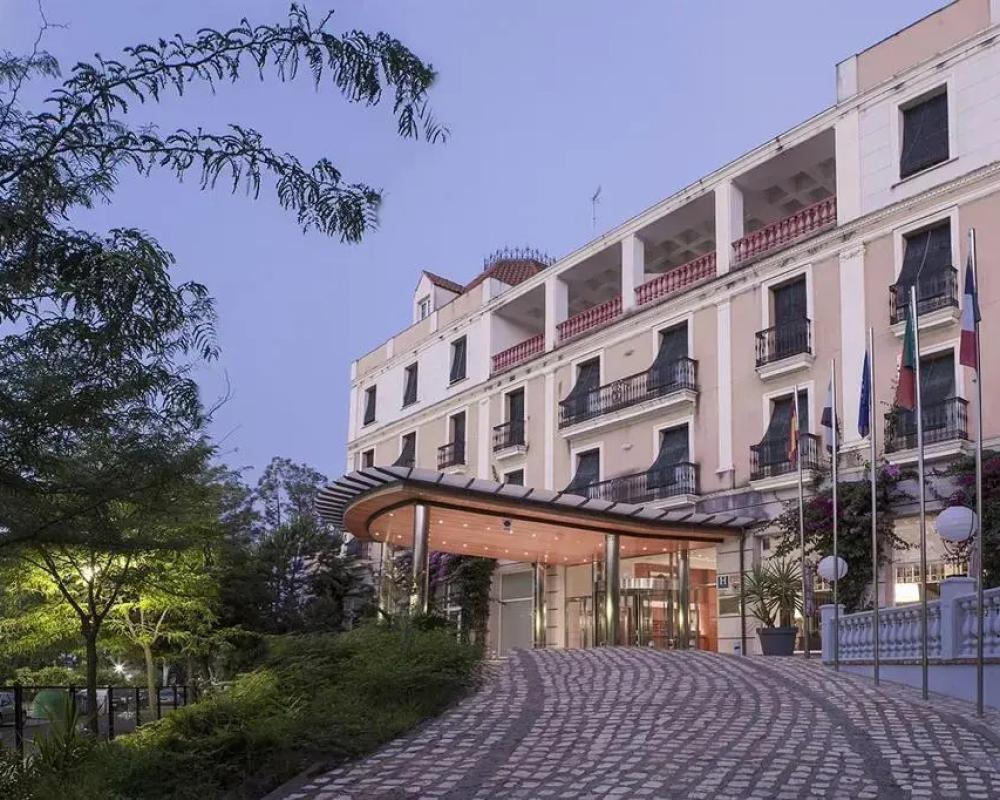 Gran Hotel Aqualange - Balneario de Alange