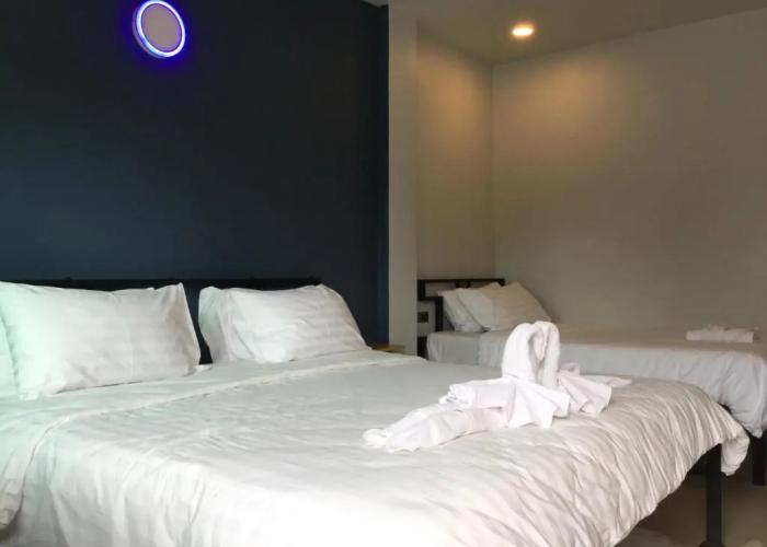 Chan place Hotel