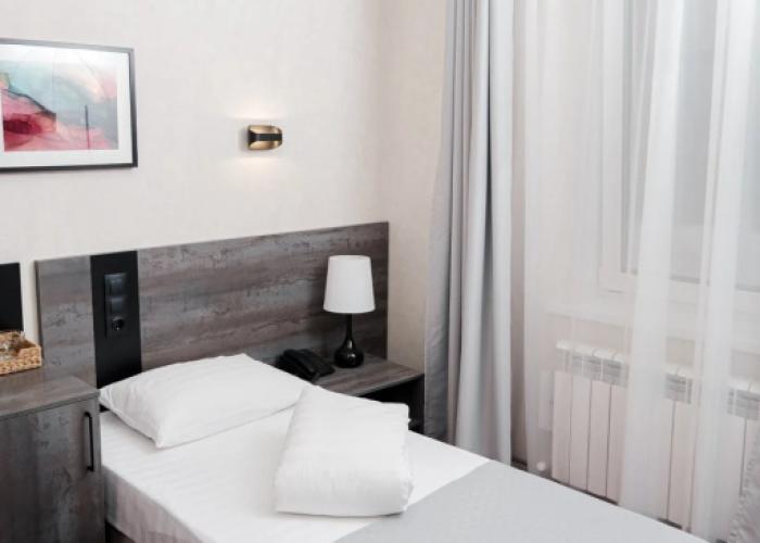Deluxe Hotel