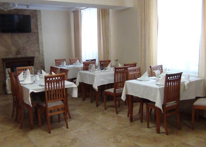 Neftyanik Hotel