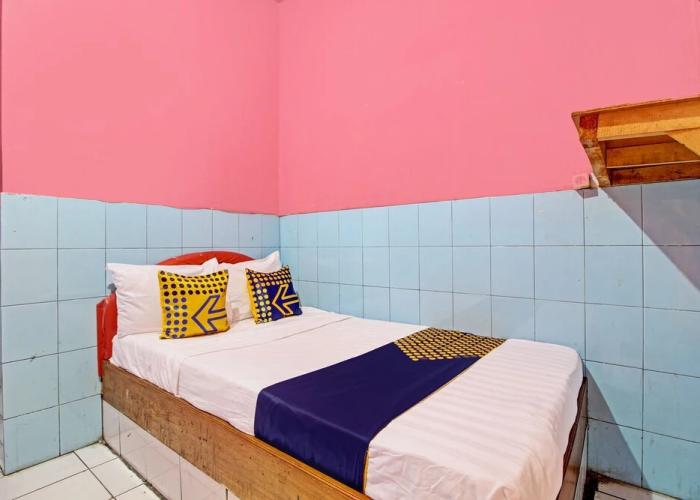 SPOT ON 92791 4 Saudara Hotel