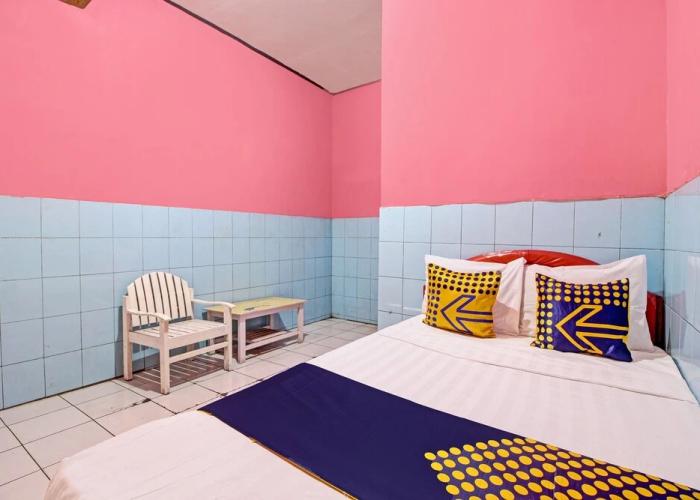 SPOT ON 92791 4 Saudara Hotel