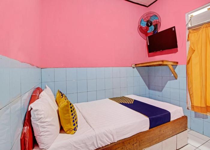 SPOT ON 92791 4 Saudara Hotel