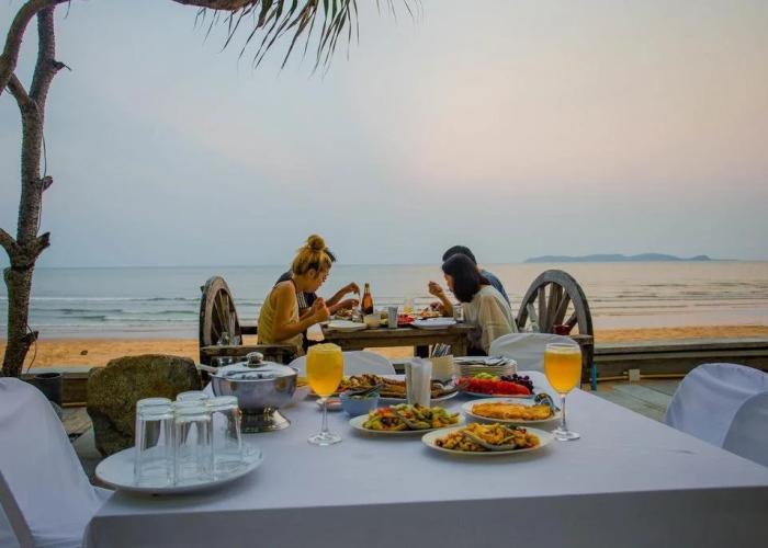 The Uncle Beach Resort