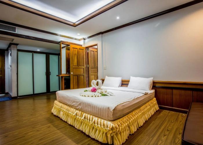 The Uncle Beach Resort