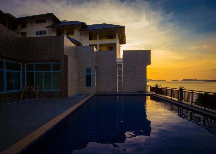 Royal Hill Satun Hotel
