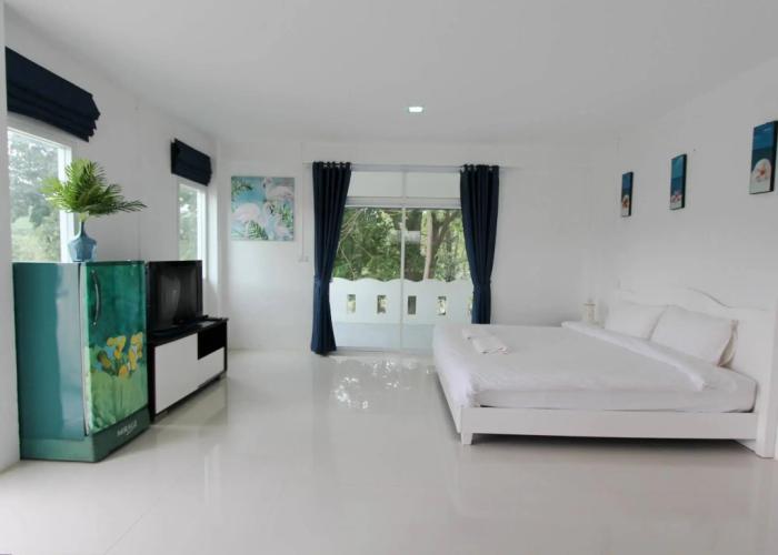 Issara Beach Resort