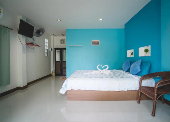 Tharadol Beach Resort