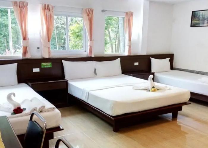 Baan Suan Chong Khao Resort