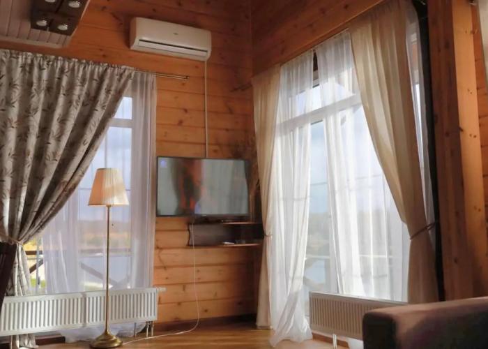 Shale Na Solnechnoj House