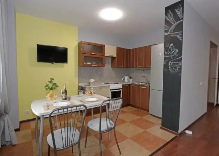 V Shelekhove 4 Flat