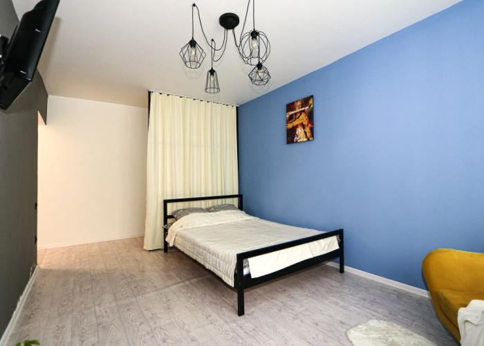 V Shelekhove 12 Flat