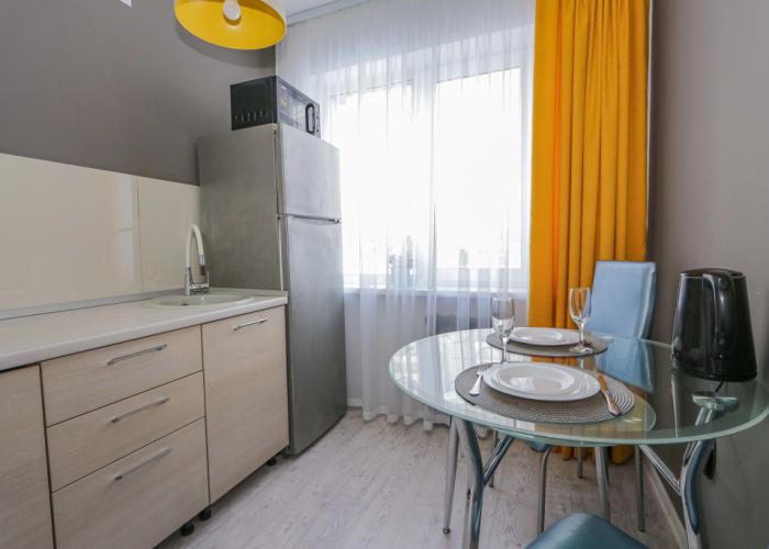 V Shelekhove 12 Flat