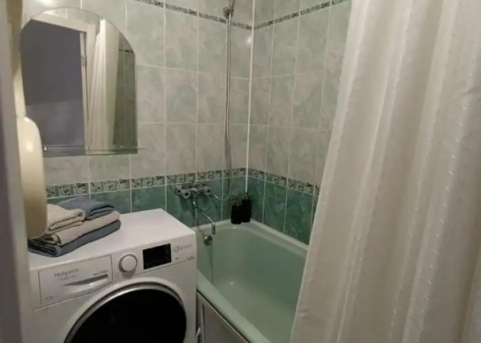 V Shelekhove 11 Flat