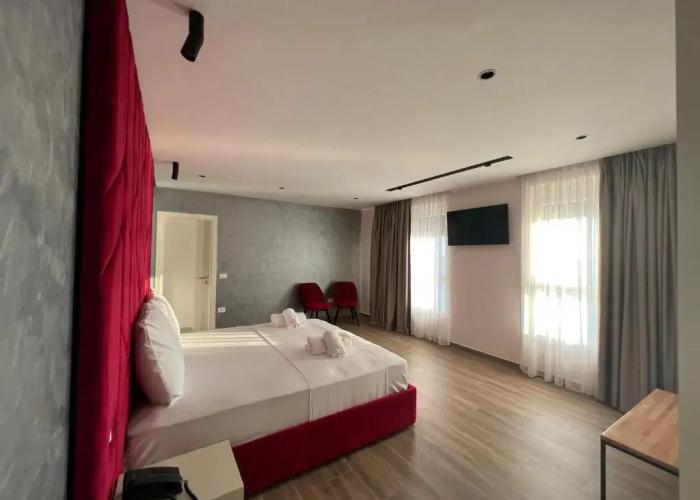 Leon Hotel
