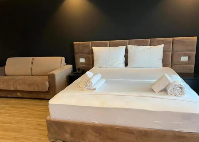 Leon Hotel