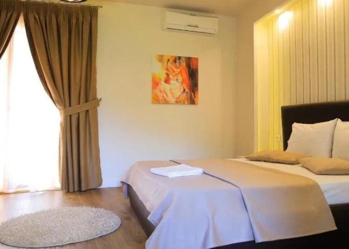 Kristal Hotel