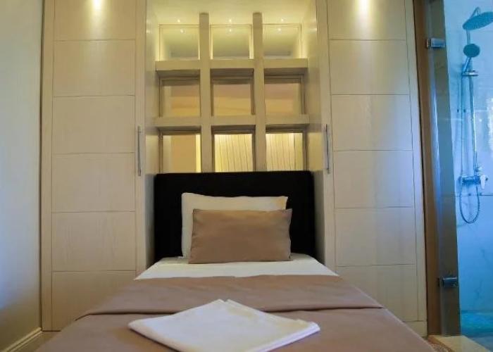Kristal Hotel