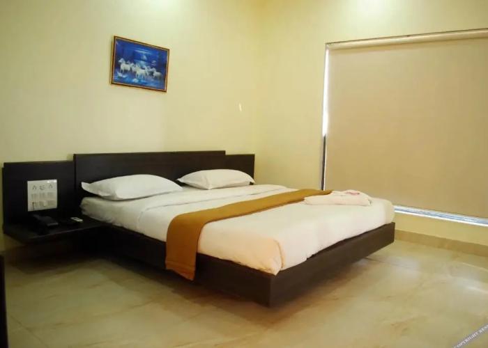 Safari Hotel & Resort