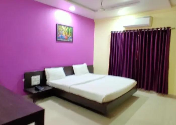 Safari Hotel & Resort