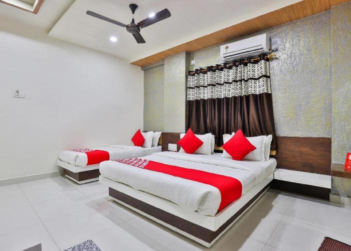 Bansidhar Hotel