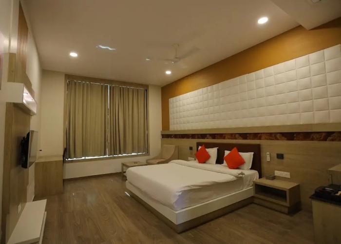 The Grand Astoria Somnath