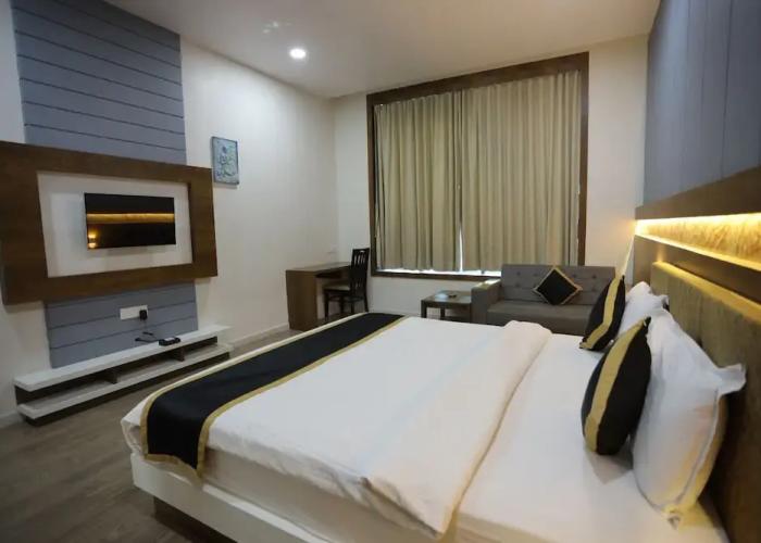 The Grand Astoria Somnath