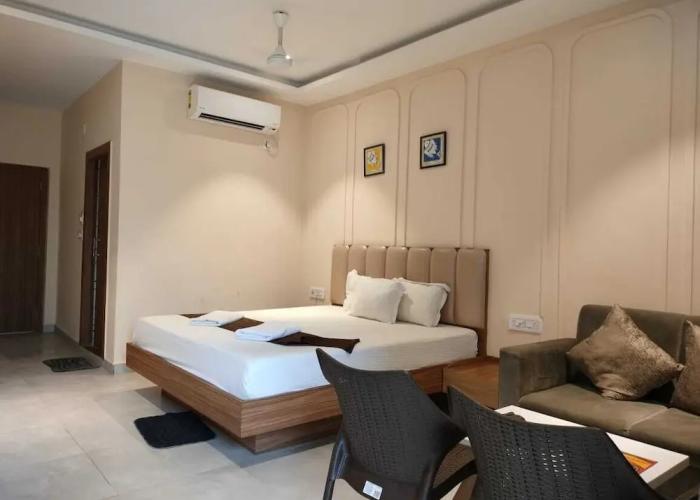 Parth King Beach Resort