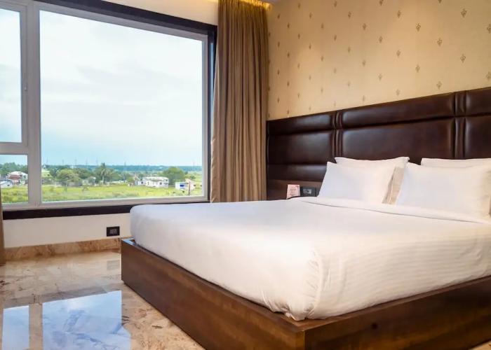Econest Hotel