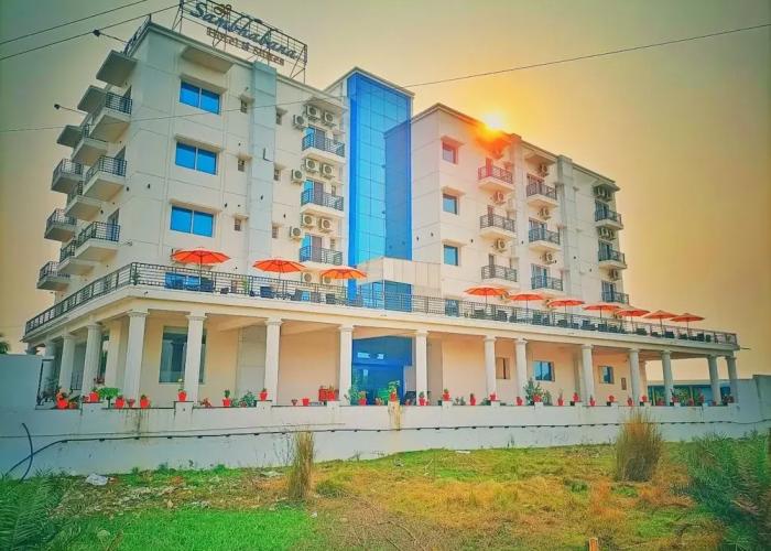 Sambhabana Hotel & Suites