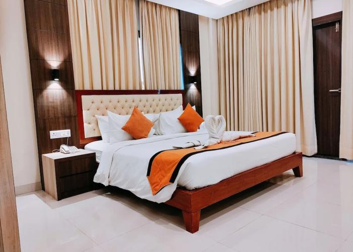 Sambhabana Hotel & Suites
