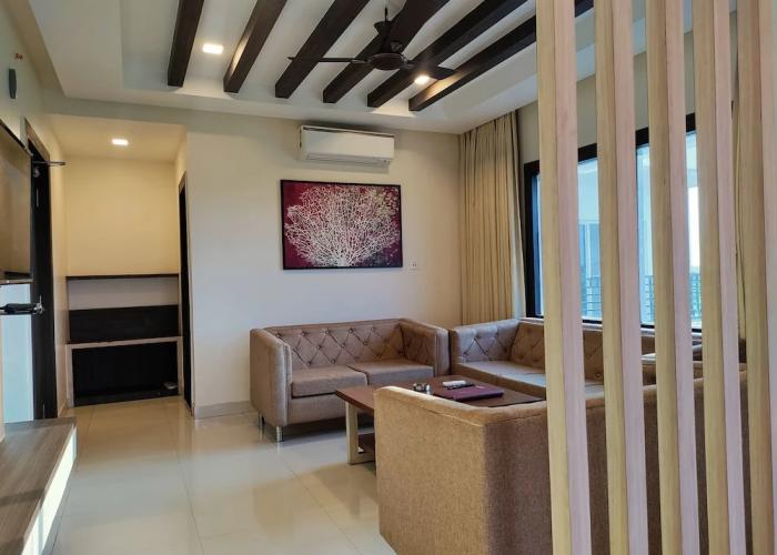 Sambhabana Hotel & Suites