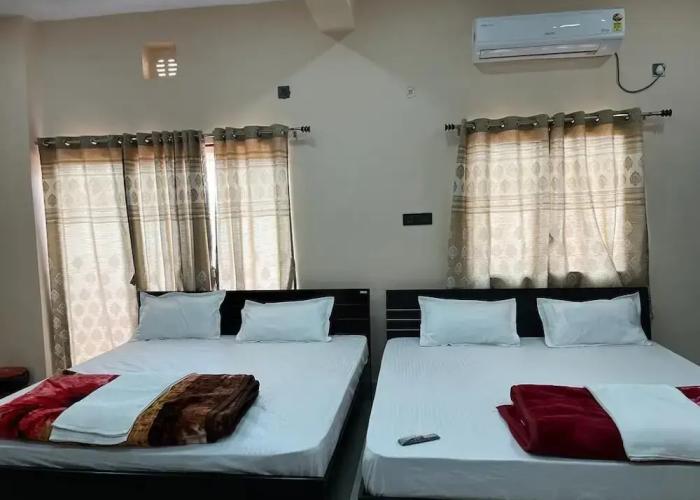 Hotel Krishna Paradise