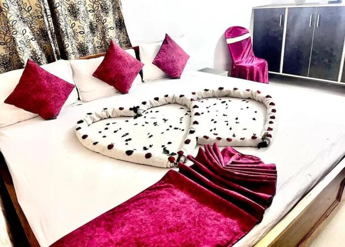 Hotel Meera Dham