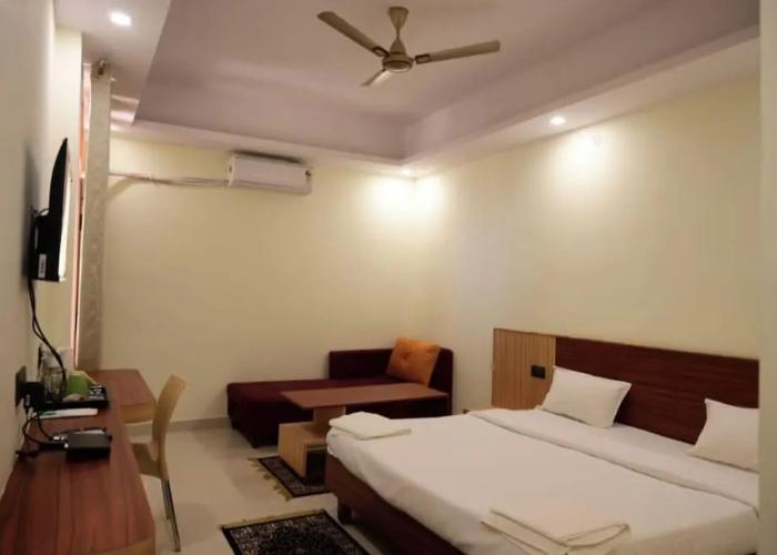 Sri Ram Janki Palace