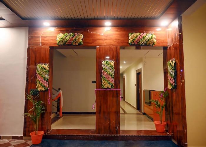 Sri Ram Janki Palace