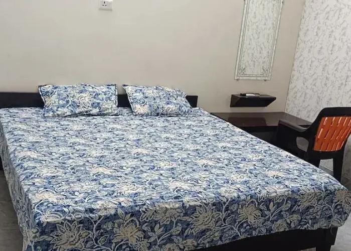 Hariom Home Stay By GRB