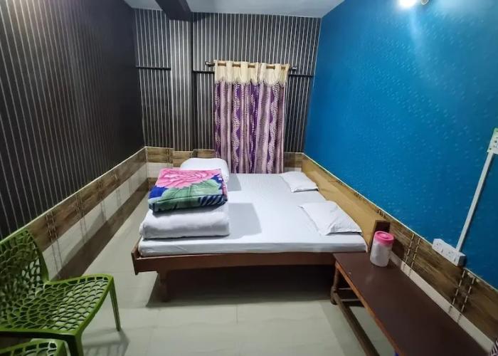 J M S Guest House