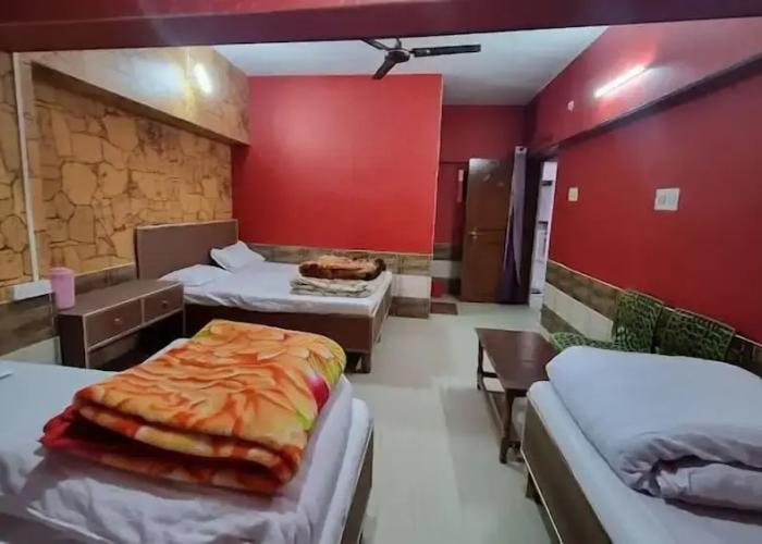 J M S Guest House