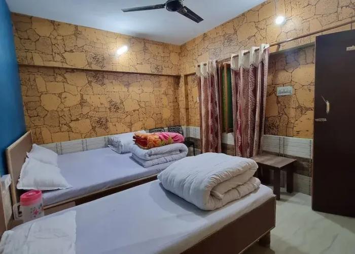 J M S Guest House